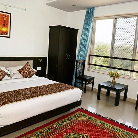 Narayans Leela Inn Udaipur Exteriör bild