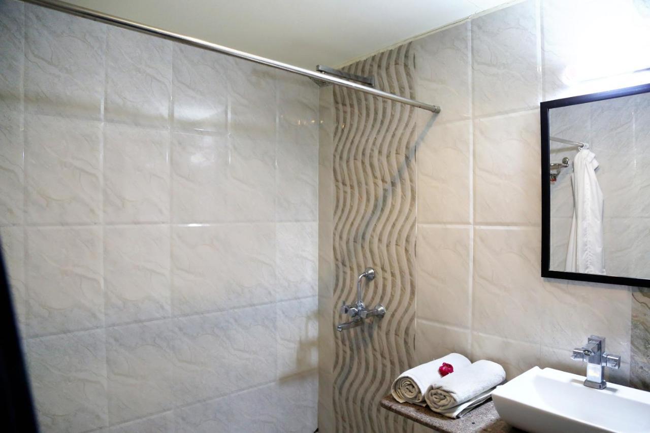 Narayans Leela Inn Udaipur Exteriör bild