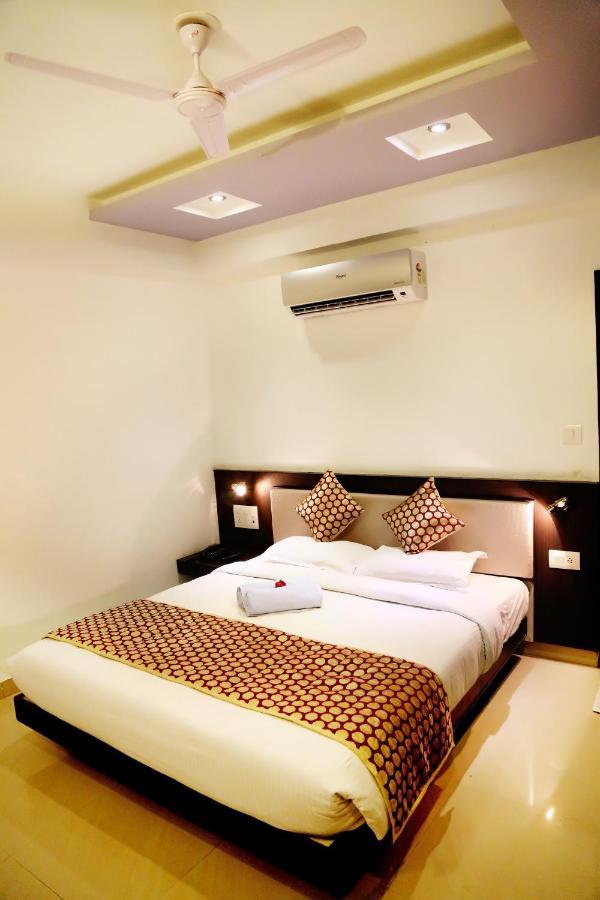 Narayans Leela Inn Udaipur Exteriör bild