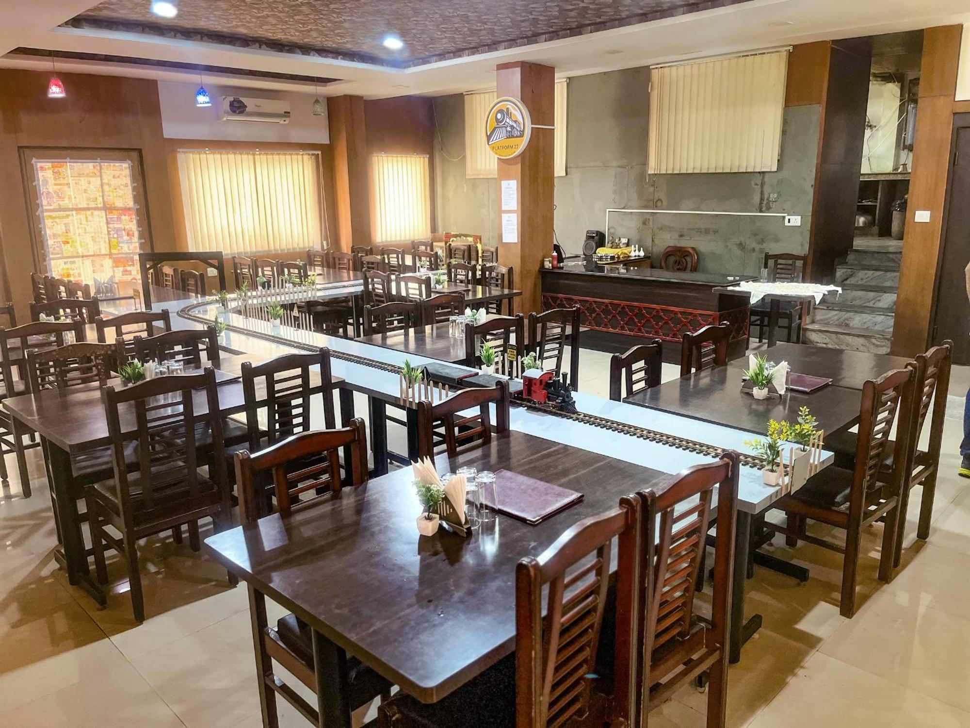 Narayans Leela Inn Udaipur Exteriör bild